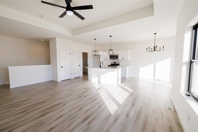 107 W 2nd Street, Friesland, WI 53935