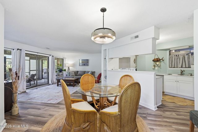 732 Azalea Drive 409, Hampstead, NC 28443