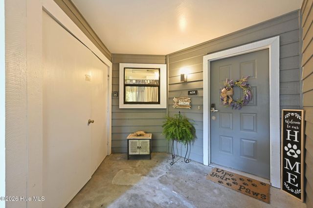 732 Azalea Drive 409, Hampstead, NC 28443