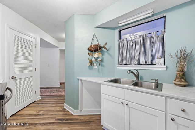 732 Azalea Drive 409, Hampstead, NC 28443