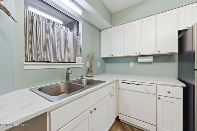 732 Azalea Drive 409, Hampstead, NC 28443