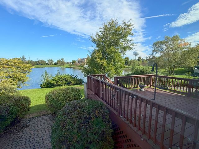 533 Treasure Drive, Oswego, IL 60543