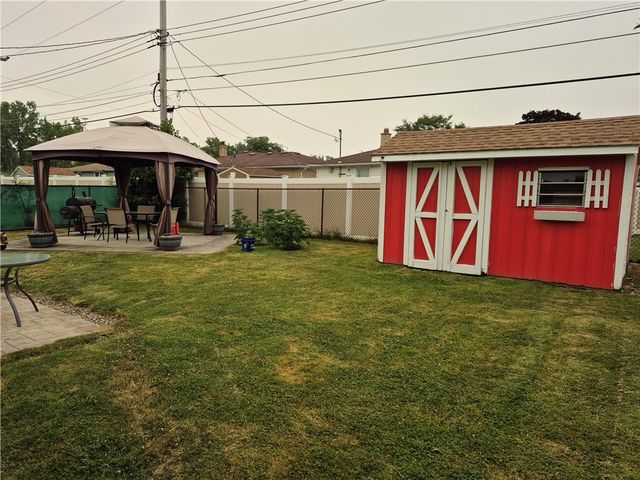 129 Milsom Avenue, Cheektowaga, NY 14227