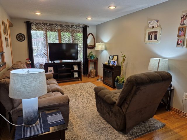 129 Milsom Avenue, Cheektowaga, NY 14227