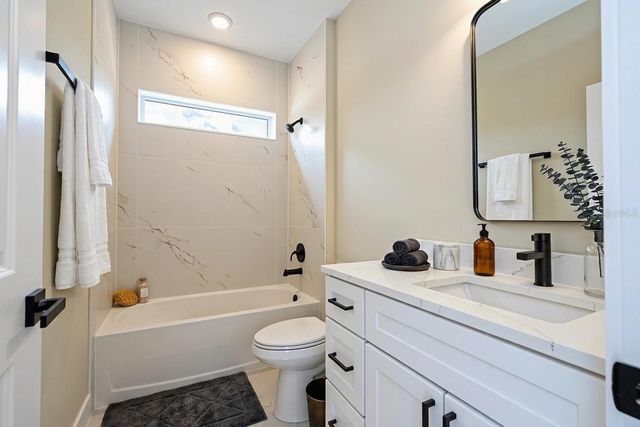 5305 2ND STREET, Orlando, FL 32810