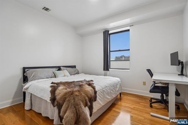 85 Broadway 3C, Jersey City, NJ 07306