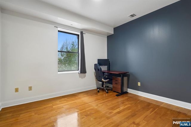 85 Broadway 3C, Jersey City, NJ 07306