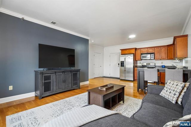 85 Broadway 3C, Jersey City, NJ 07306