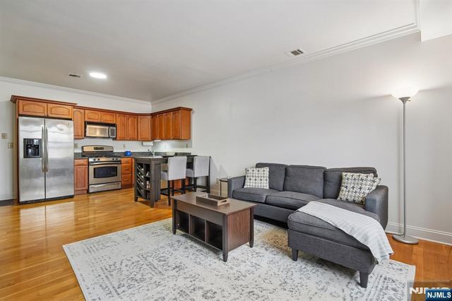 85 Broadway 3C, Jersey City, NJ 07306