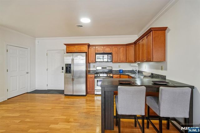 85 Broadway 3C, Jersey City, NJ 07306