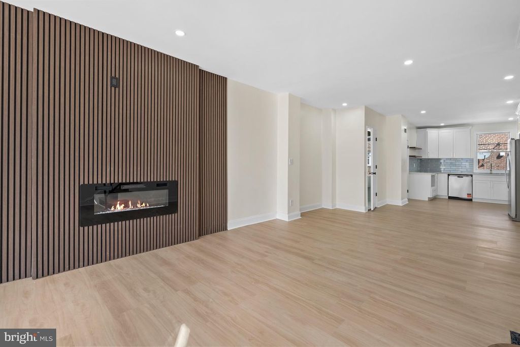 581 ALCOTT ST, PHILADELPHIA, PA 19120 — photo 5