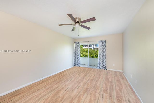 5838 SW 74th Ter 314, South Miami, FL 33143