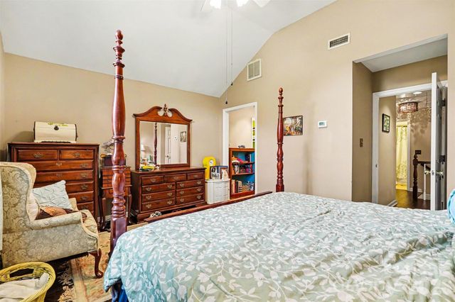 141 32nd Avenue NW, Hickory, NC 28601