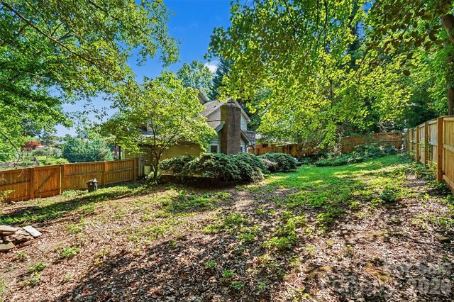 141 32nd Avenue NW, Hickory, NC 28601