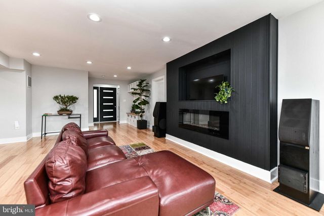 2432 S CULPEPER ST, Arlington, VA 22206
