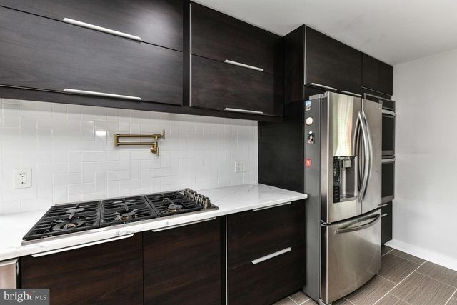 2432 S CULPEPER ST, Arlington, VA 22206