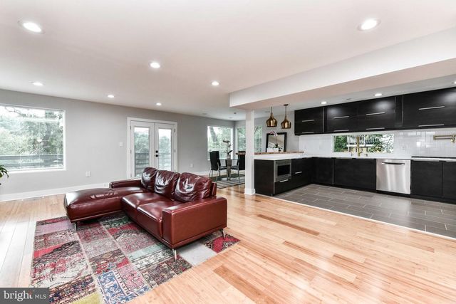 2432 S CULPEPER ST, Arlington, VA 22206