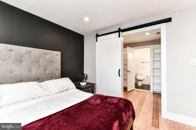 2432 S CULPEPER ST, Arlington, VA 22206