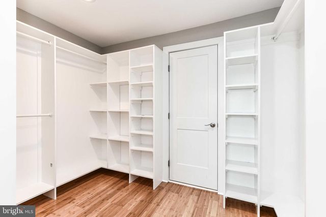 2432 S CULPEPER ST, Arlington, VA 22206