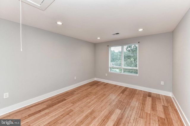 2432 S CULPEPER ST, Arlington, VA 22206