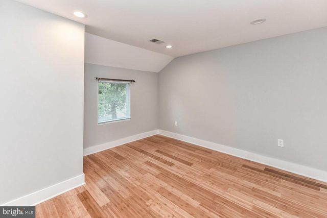 2432 S CULPEPER ST, Arlington, VA 22206