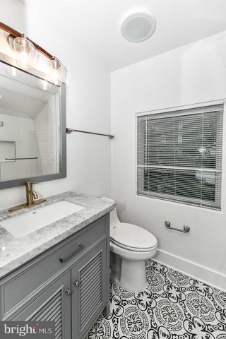 2432 S CULPEPER ST, Arlington, VA 22206
