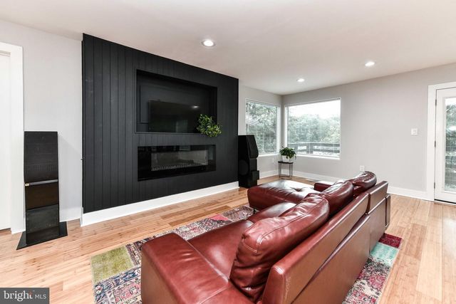2432 S CULPEPER ST, Arlington, VA 22206