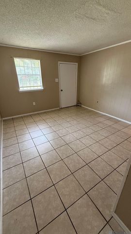 2322 S Brock Pl, Baton Rouge, LA 70807