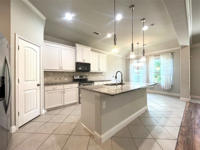348 Bessie Coleman Boulevard, Waxahachie, TX 75165