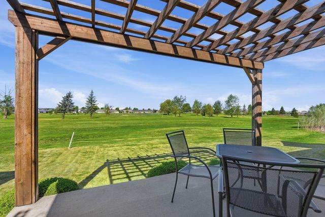 7808 S Parway Ln, Cheney, WA 99004