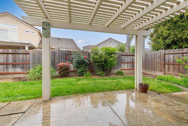 4609 Sun West Dr, Salida, CA 95368