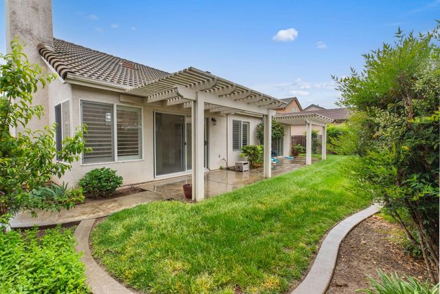 4609 Sun West Dr, Salida, CA 95368