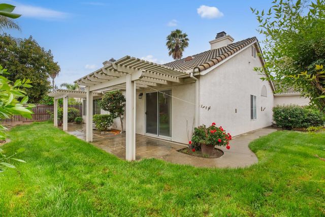 4609 Sun West Dr, Salida, CA 95368