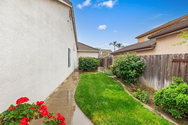 4609 Sun West Dr, Salida, CA 95368