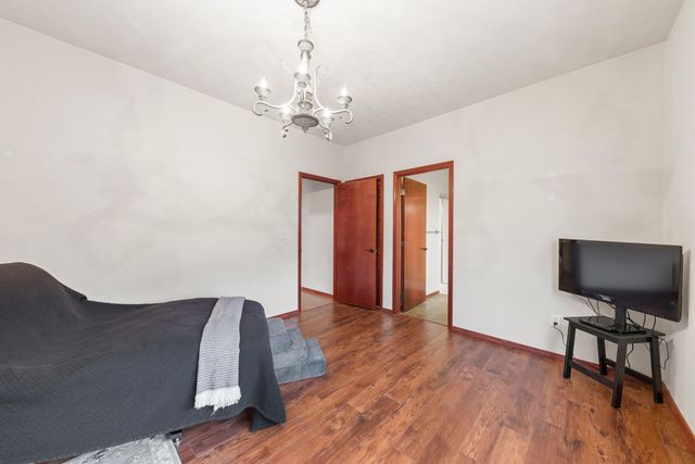 827 Isherwood Drive, Central Point, OR 97502