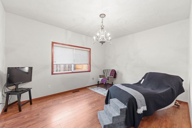 827 Isherwood Drive, Central Point, OR 97502