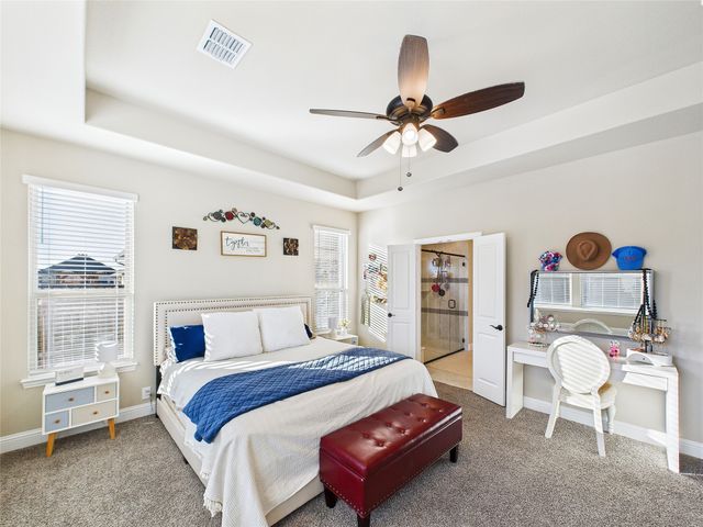 309 Pineview Lane, Ponder, TX 76259