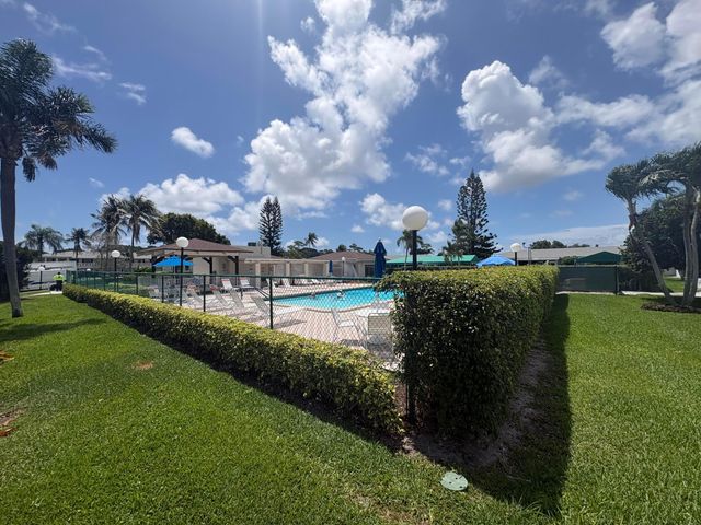 1020 Silk Oak Terrace 104, Delray Beach, FL 33445