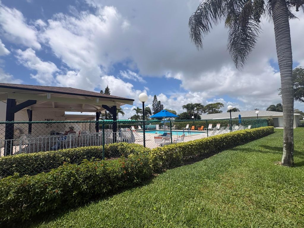 1020 Silk Oak Terrace 104, Delray Beach, FL 33445