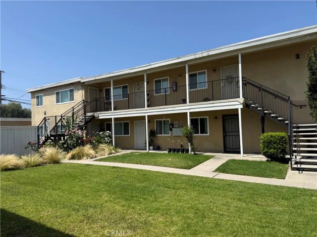 1300 W Valencia, Fullerton, CA 92833
