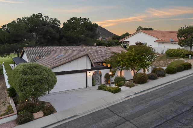 17976 Sencillo Lane, San Diego, CA 92128