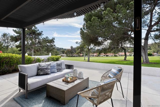 17976 Sencillo Lane, San Diego, CA 92128