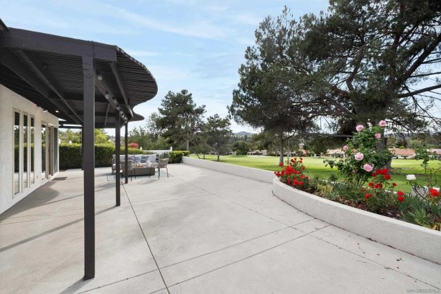 17976 Sencillo Lane, San Diego, CA 92128