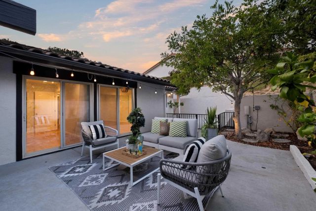17976 Sencillo Lane, San Diego, CA 92128