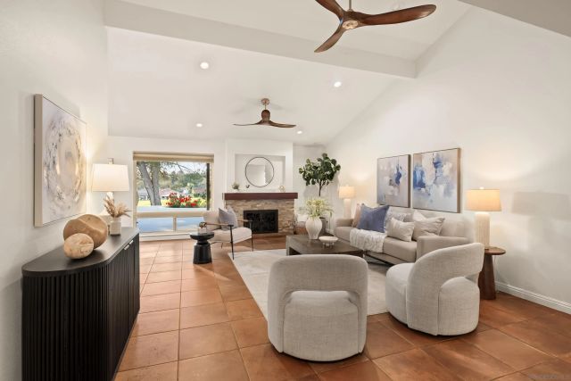 17976 Sencillo Lane, San Diego, CA 92128