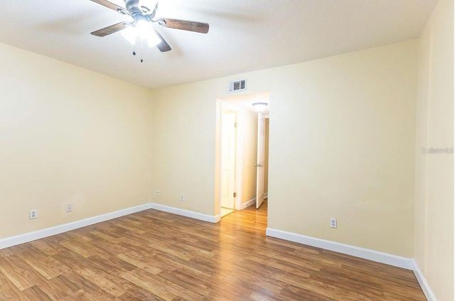 6332 NEWTOWN CIRCLE 32B2, Tampa, FL 33615