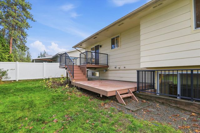 711 E Bedivere Dr, Spokane, WA 99218