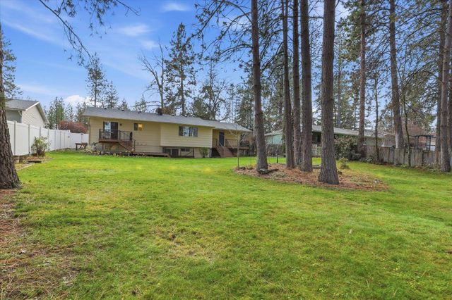 711 E Bedivere Dr, Spokane, WA 99218