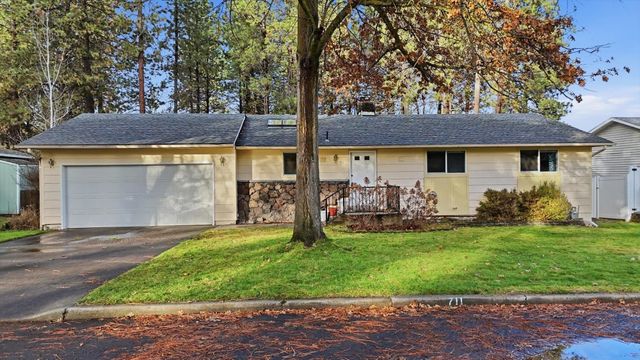 711 E Bedivere Dr, Spokane, WA 99218