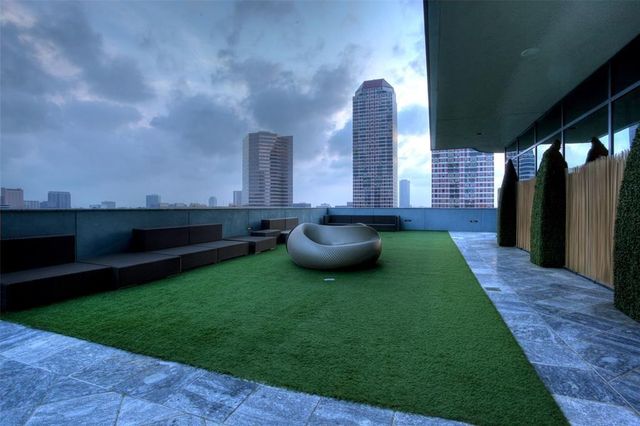 1600 Post Oak Boulevard 904, Houston, TX 77056